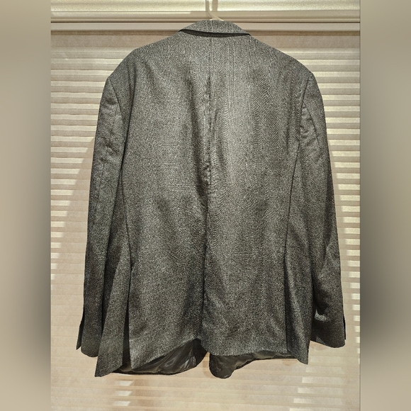 Louis Feraud Suit Jacket - Picture 2 of 10